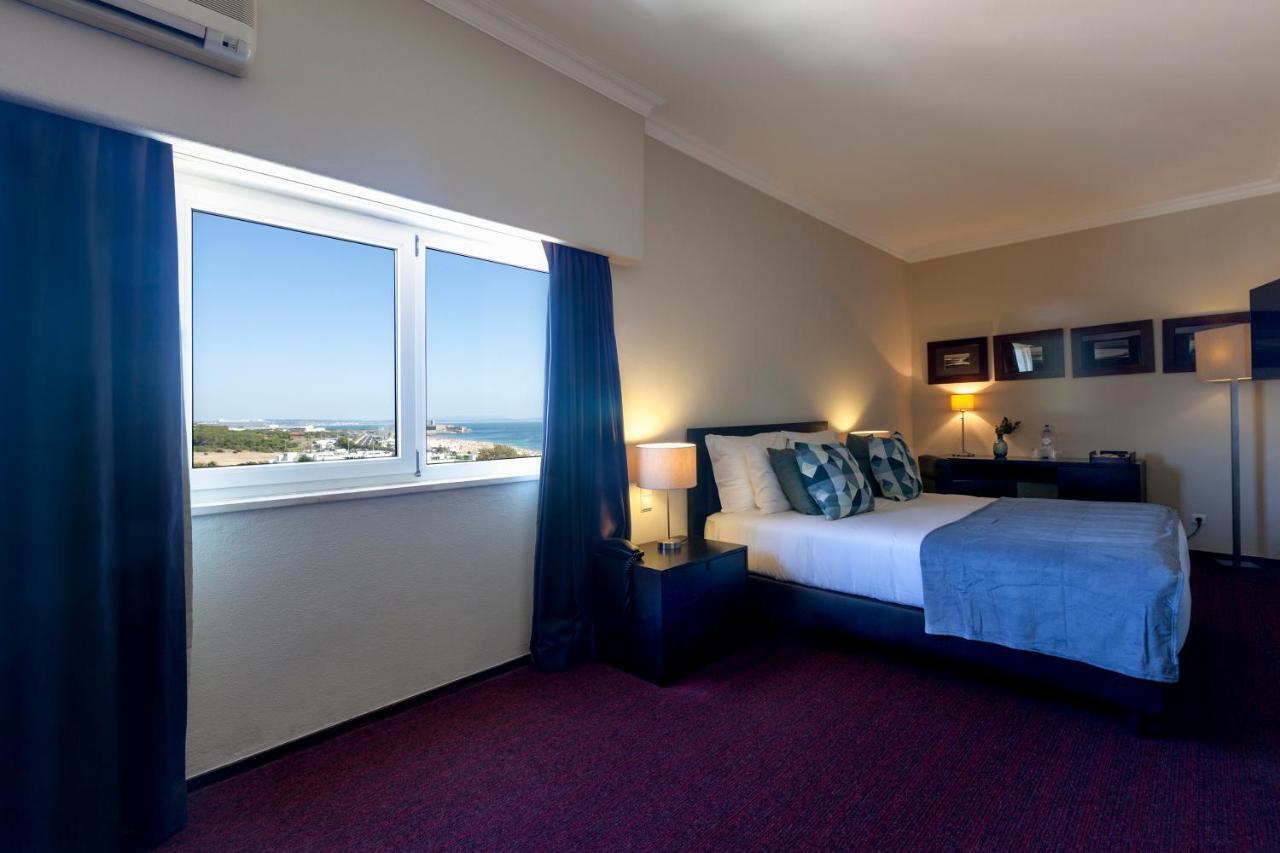 Carcavelos Beach Hotel Exterior photo